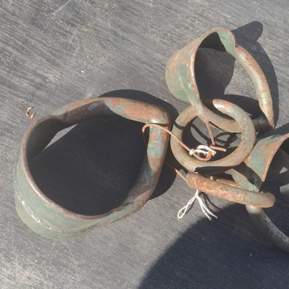 Hand Forged Qoiuts - Picture 3 of 3